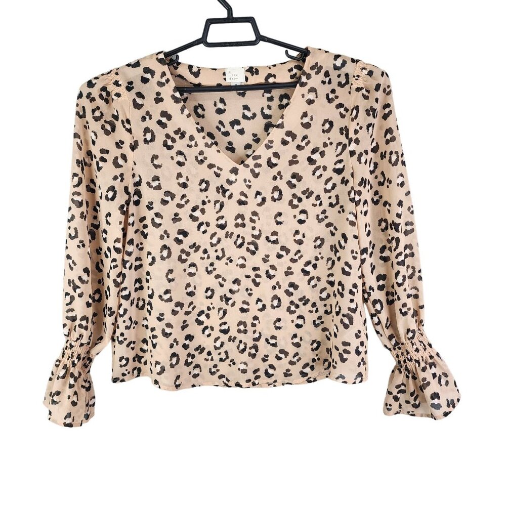 Women's Beige Leopard Print Blouse Top V-Neck Long Sleeve A New Day Size M